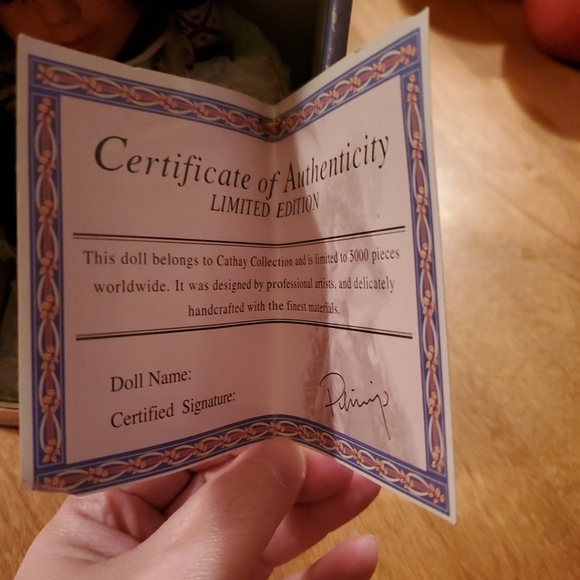 6" Native American/Indian Princess Porcelain Doll, Cathay Collection NIB W Cert - Picture 7 of 7